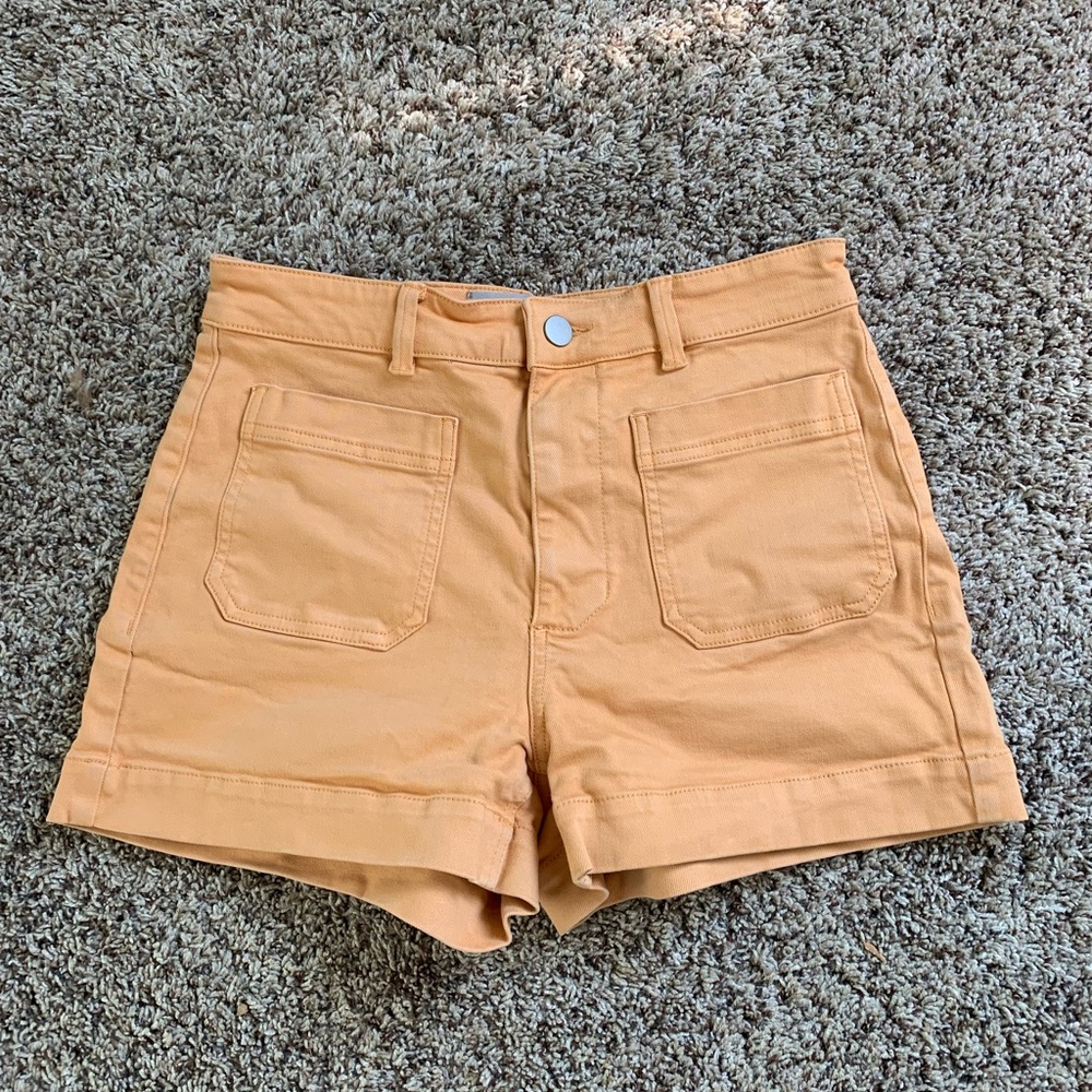 Everlane Goldenrod Flat Pocket Shorts- Size 6